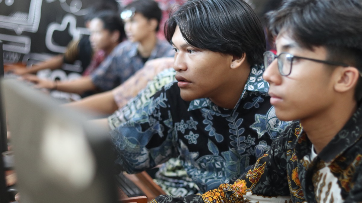 Upgrading Skill Kelas 9 SMP Pesat Rising STAR